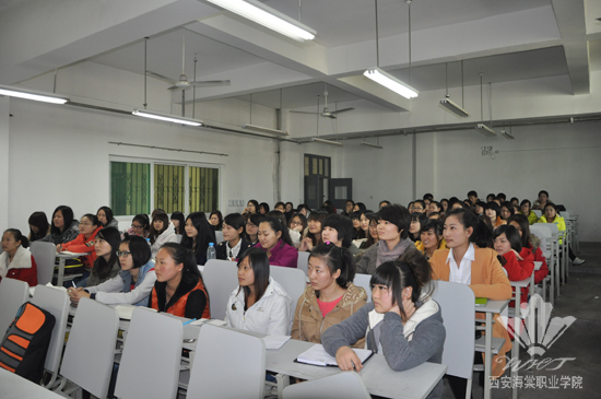 陕西海棠中医美容研究所有限公司为2011、2012级企业特训班学员开展系列培训