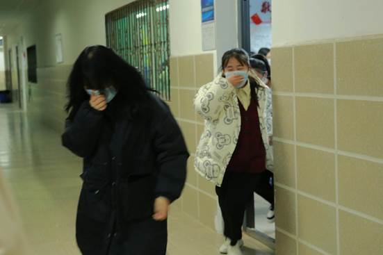 说明: lADPJwKtw4AEA1HNCUDNDeE_3553_2368