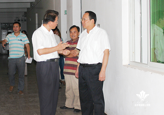 西安海棠学院2013—2014学年新学期开学工作有条不紊开展